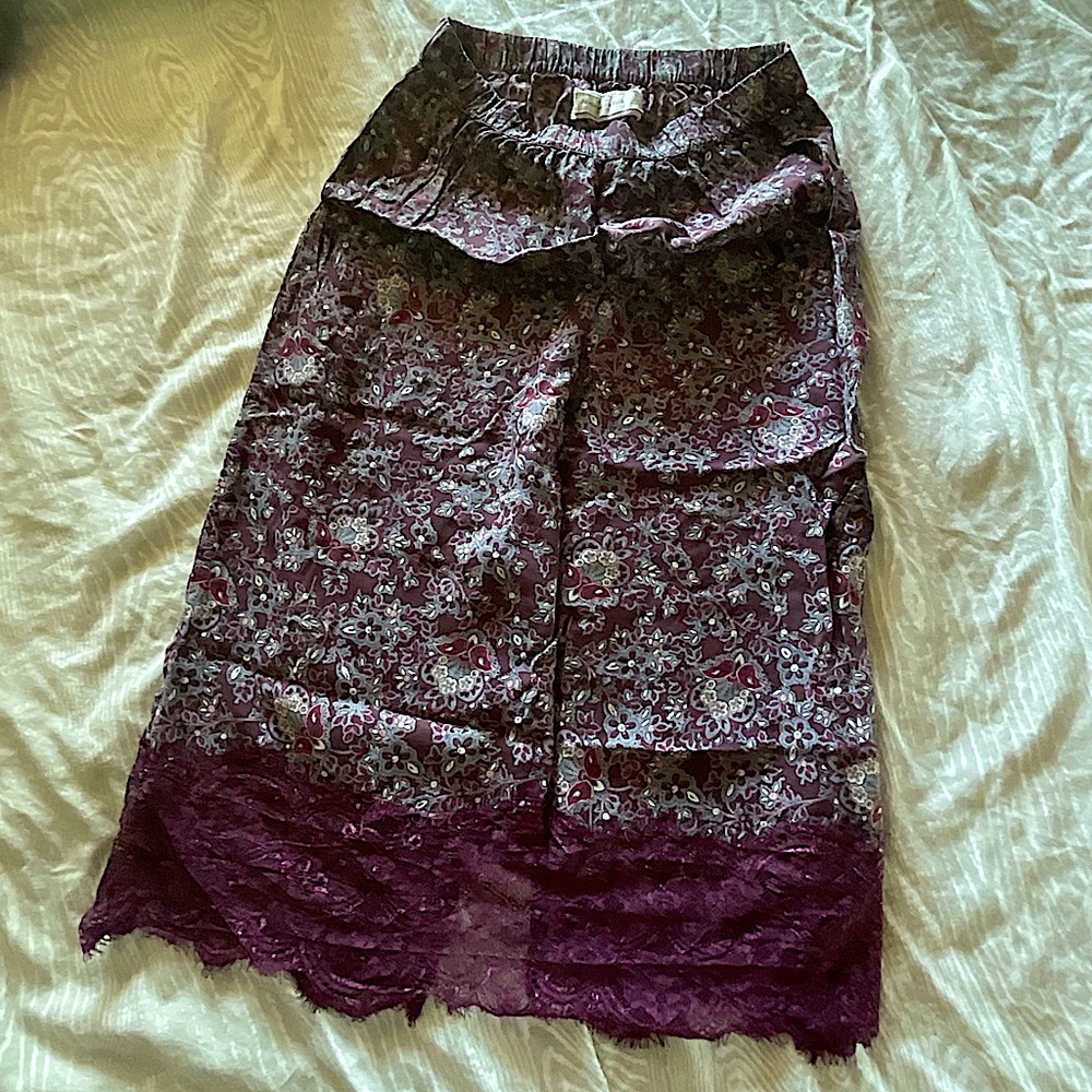 Abercrombie and Fitch Midi length floral and lace pencil skirt, size M